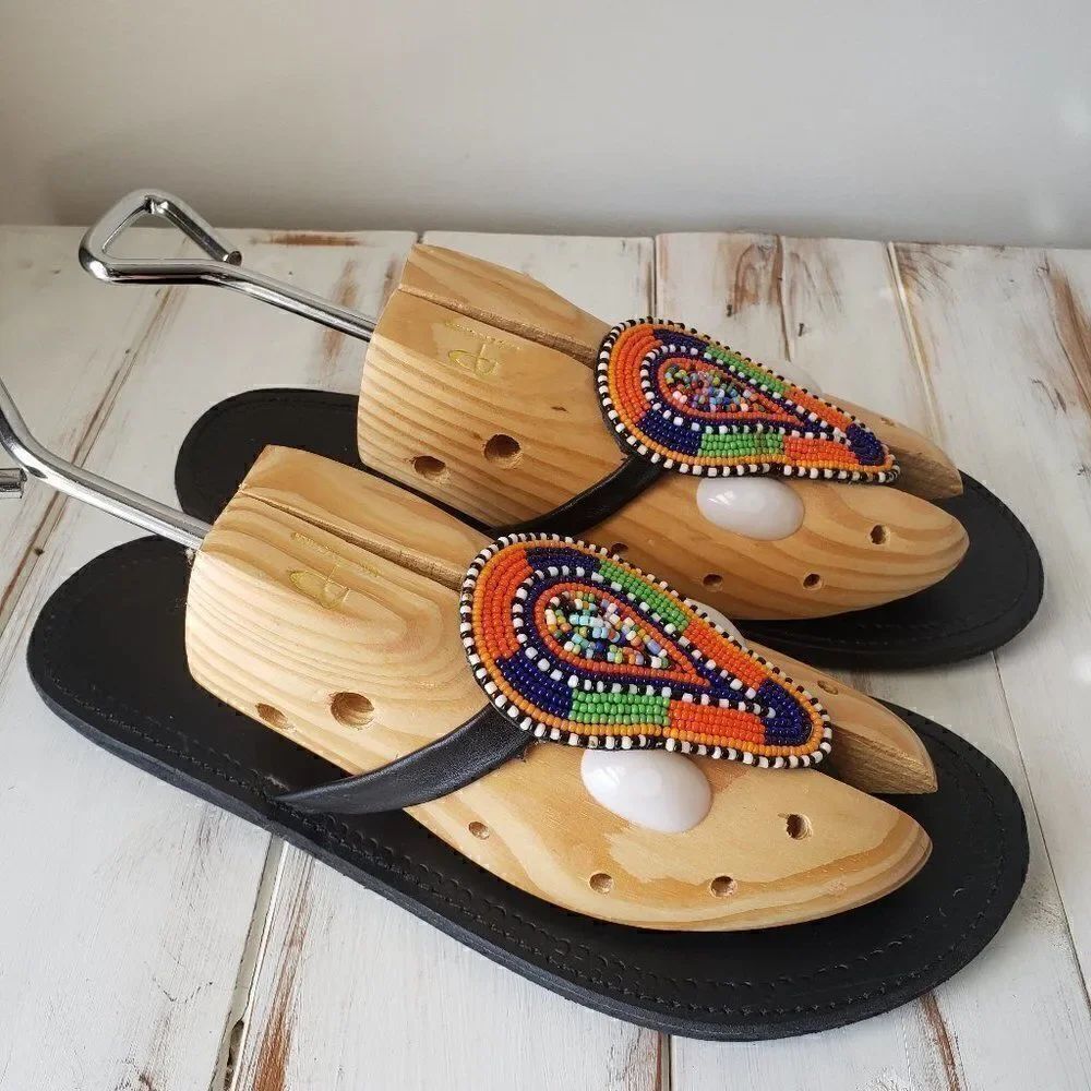 NEVER WORN BEADED LEATHER BLACK SANDALS SZ 40/9